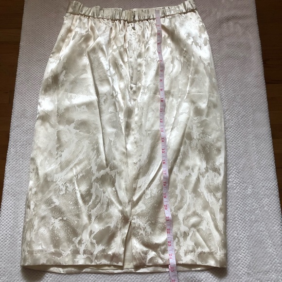 100% silk mid-length skirt - Picture 3 of 8